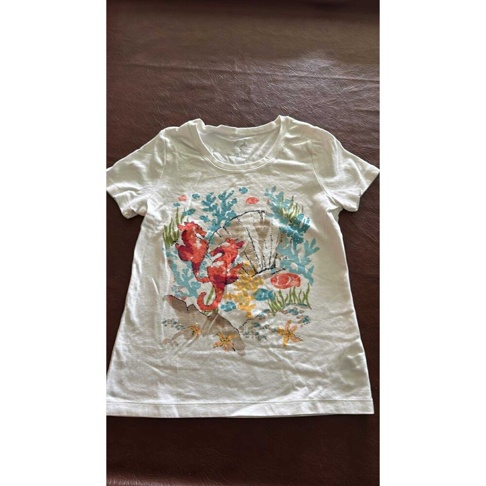 White Tag Tee Short sleeve tee Small Seahorse on Front